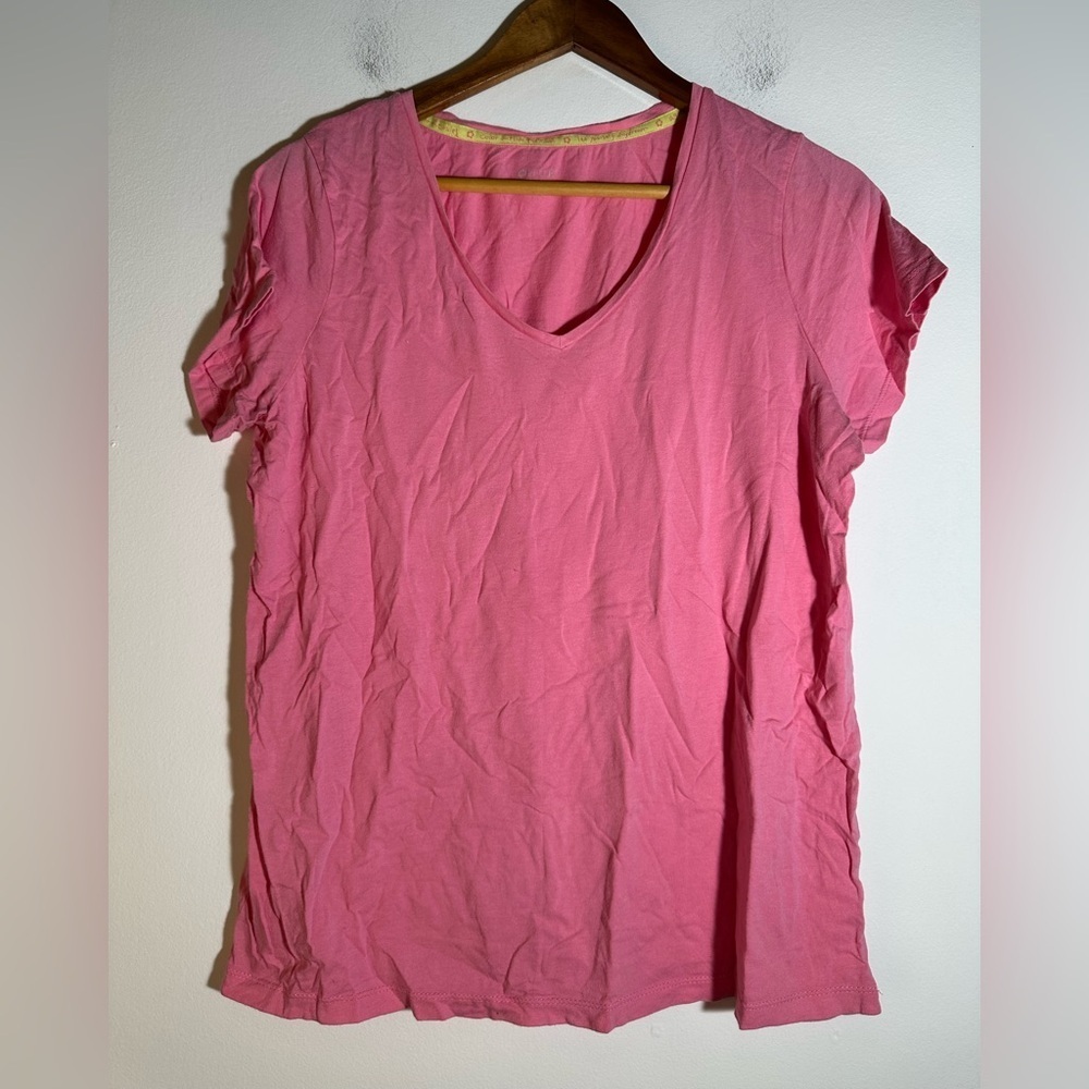 HUE Vibrant Pink Short Sleeve Tee